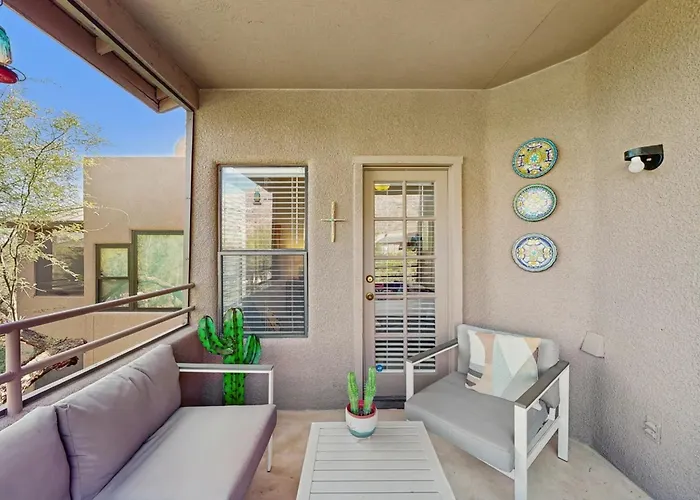 Desert Horizon Haven Holiday home