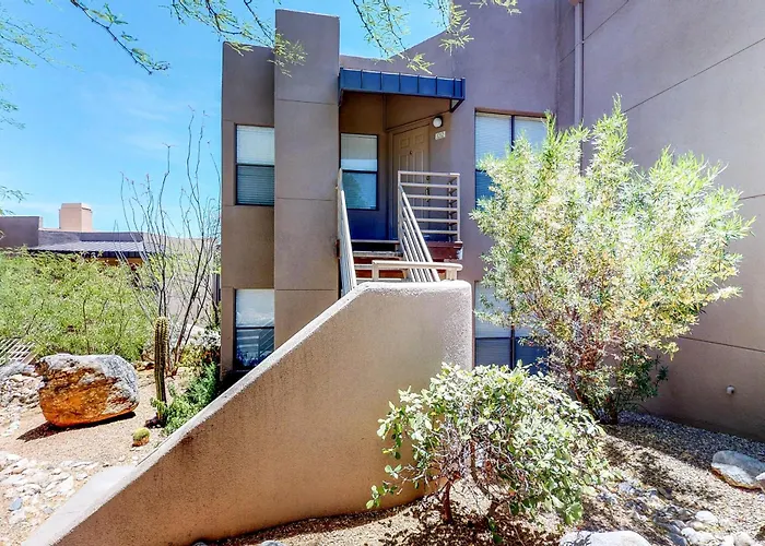 Desert Horizon Haven Holiday home